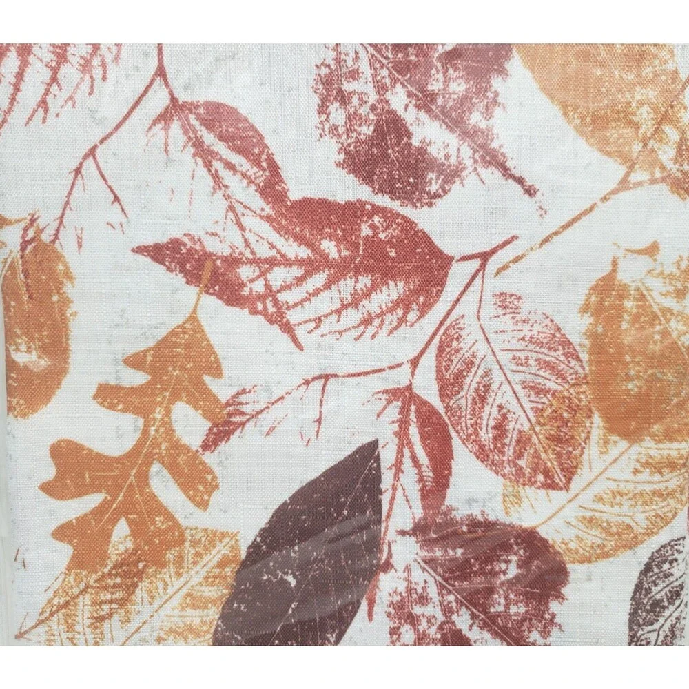 1 Printed Fabric Tablecloth, 52